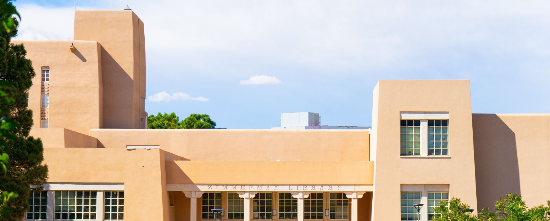 202310_unm_campusstills_mauryperez-3.jpg